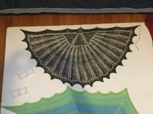 Semicircular shawl